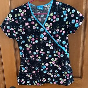 Smart Scrubs H.Q. Black and Blue Scrub Top Small